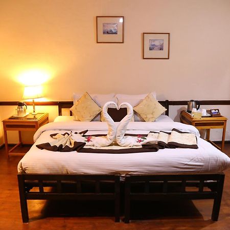 Springfields - A Heritage Palace Since 1902 Hotel Shimla Room photo