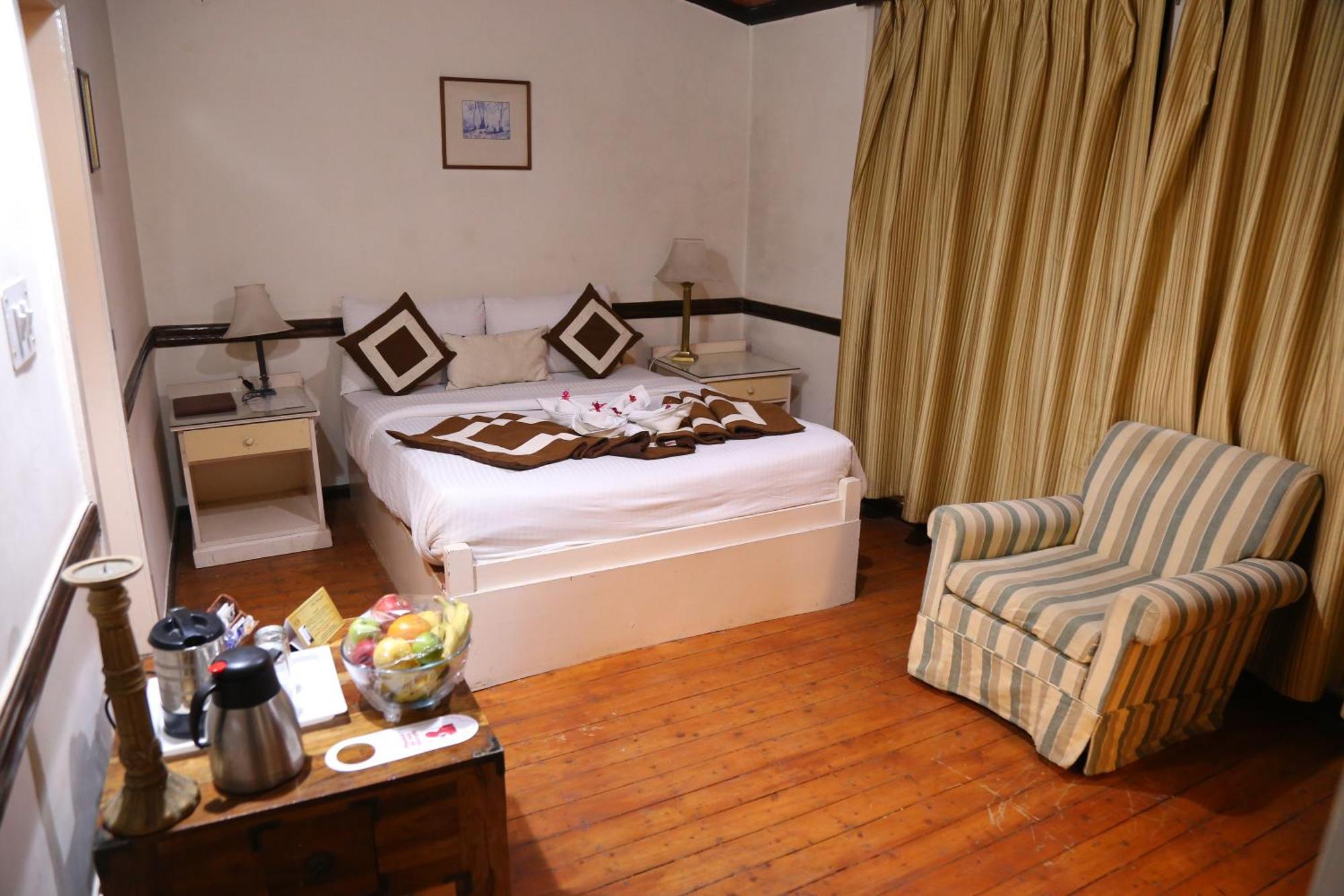 Springfields - A Heritage Palace Since 1902 Hotel Shimla Room photo